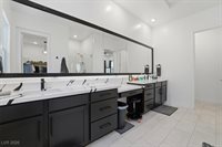 116 Barclay Heights Avenue, Henderson, NV 89015