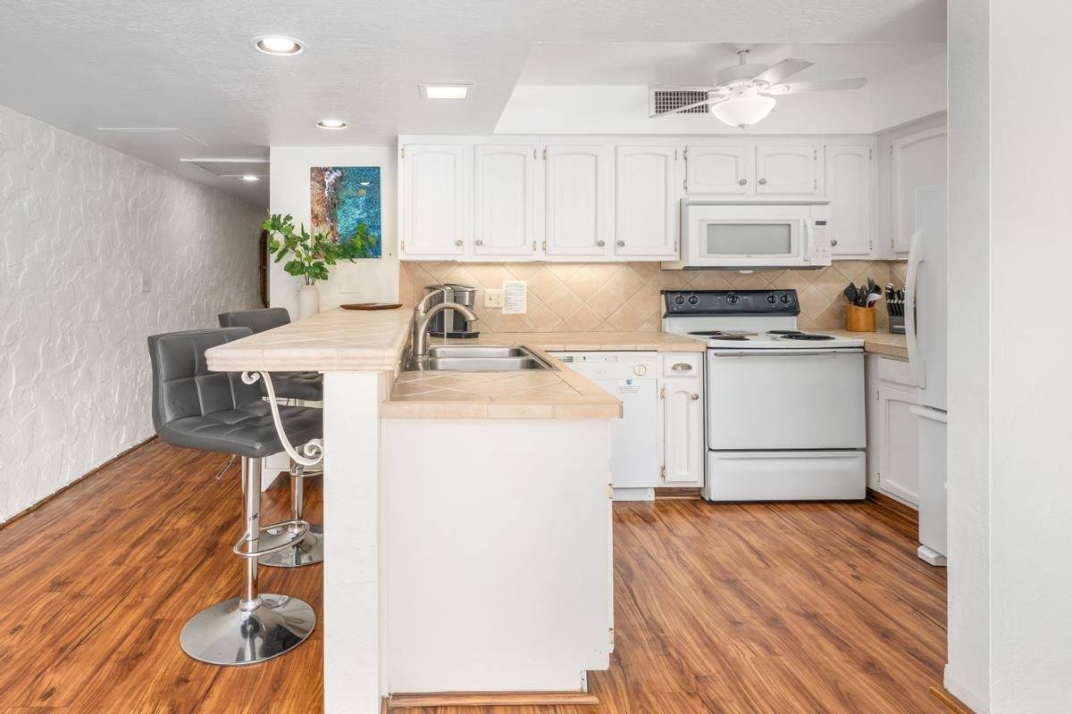 75-6082 Casa de Emdeko, #B133, Kailua Kona, HI 96740