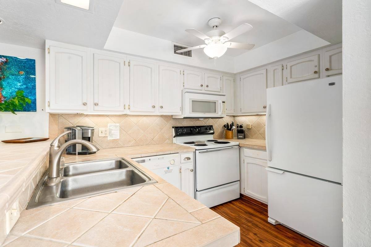 75-6082 Casa de Emdeko, #B133, Kailua Kona, HI 96740