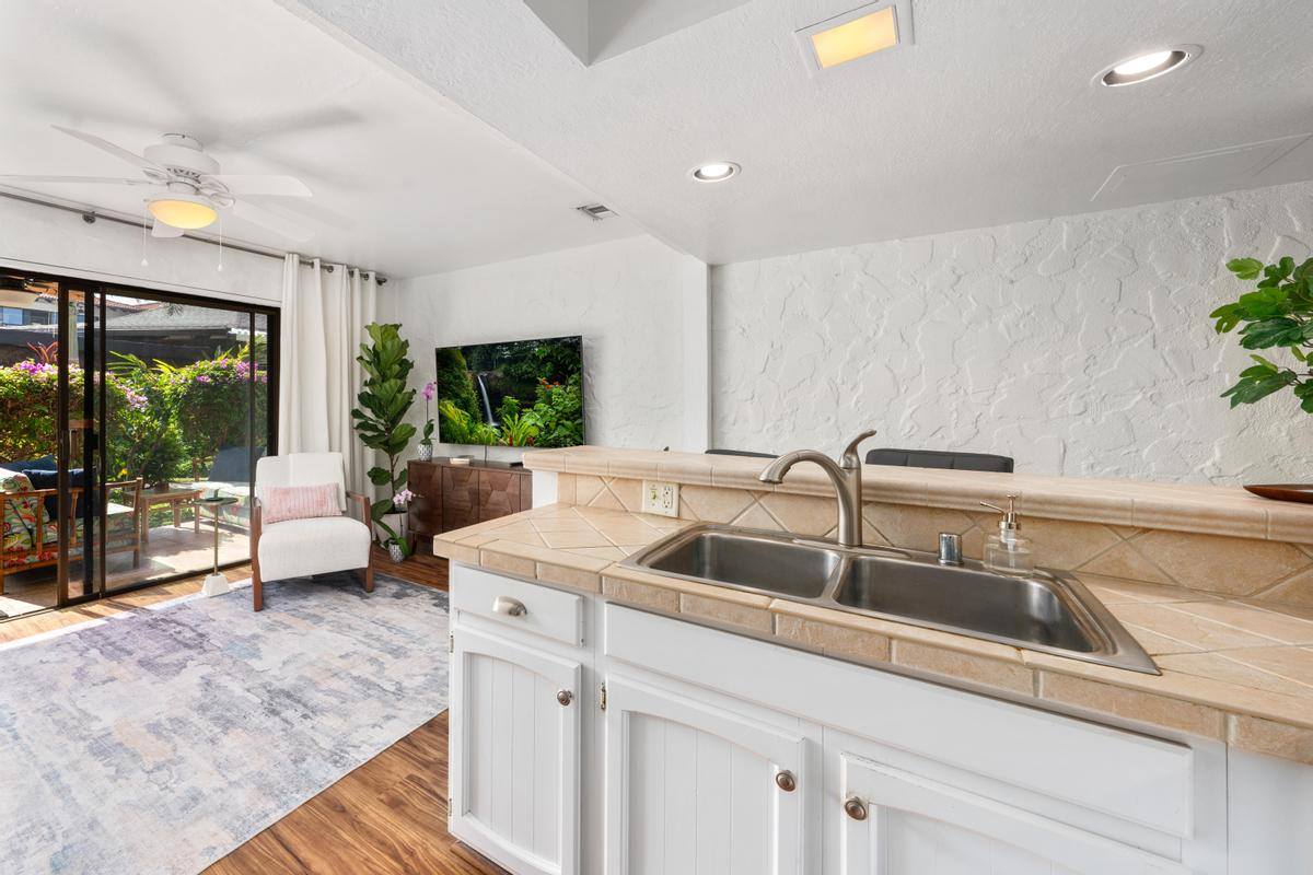 75-6082 Casa de Emdeko, #B133, Kailua Kona, HI 96740