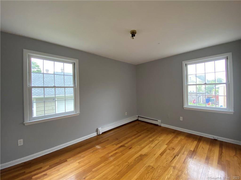 56 Hallock, #1st, Bridgeport, CT 06606