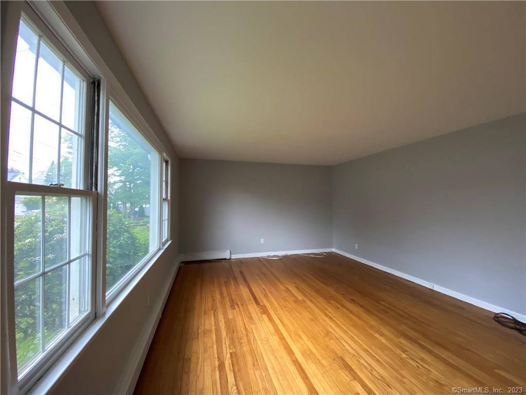 56 Hallock, #1st, Bridgeport, CT 06606