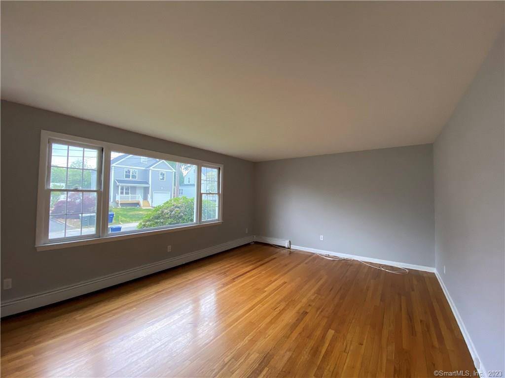 56 Hallock, #1st, Bridgeport, CT 06606