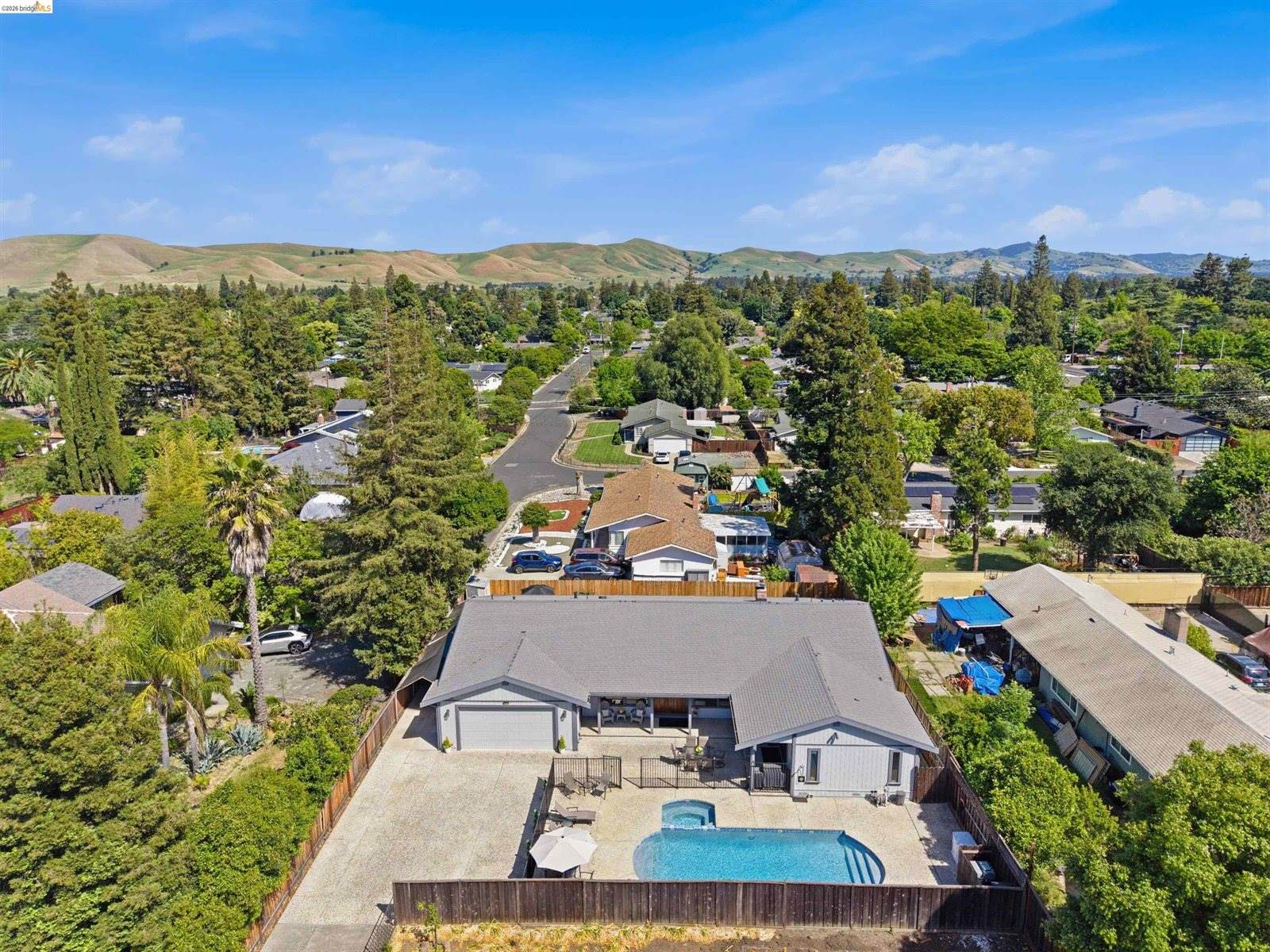 3622 Delancey Ln, Concord, CA 94519