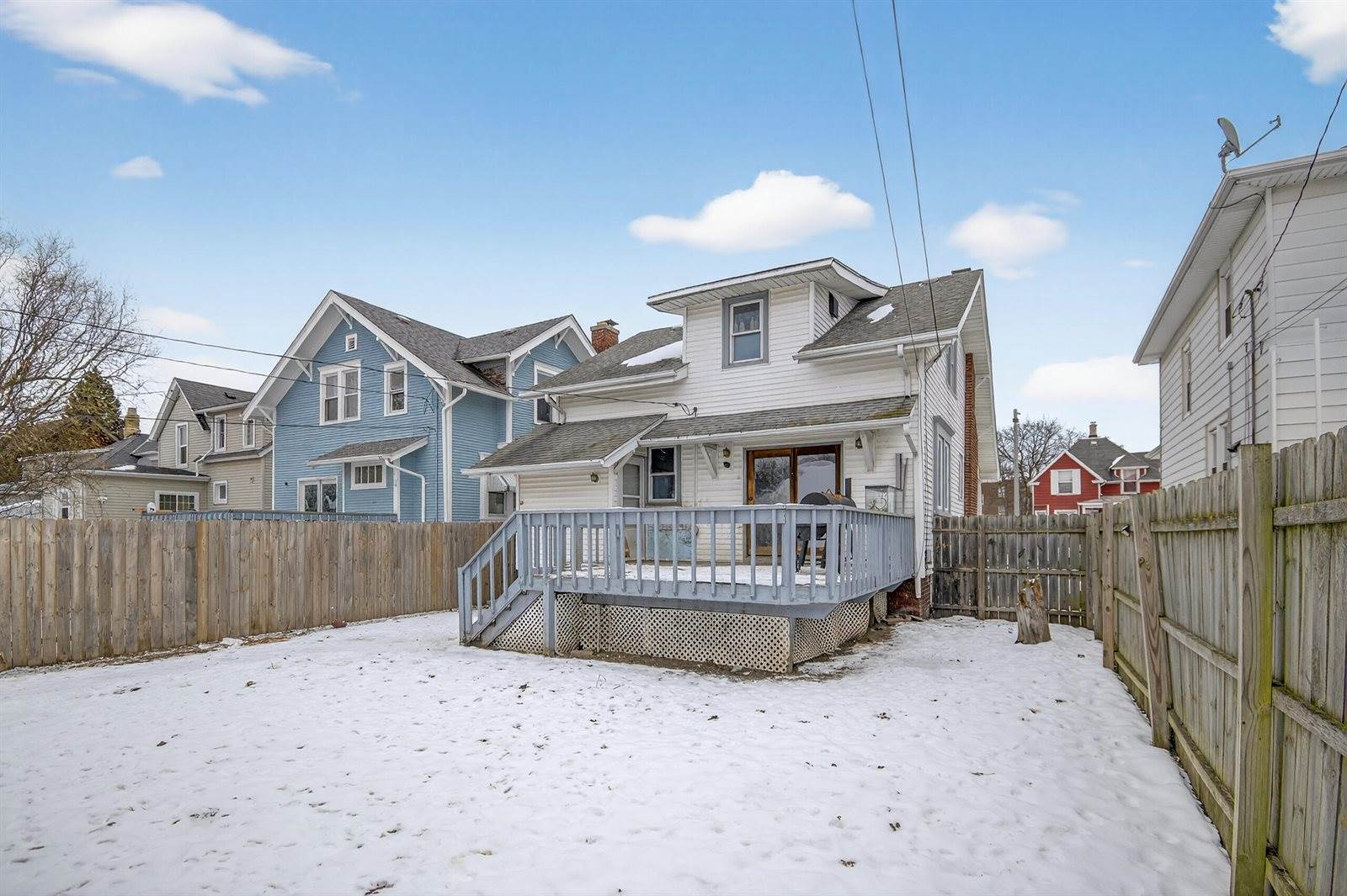 1334 Quincy Ave, Racine, WI 53405