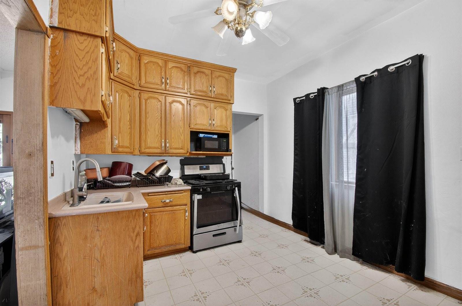 1334 Quincy Ave, Racine, WI 53405