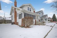 1334 Quincy Ave, Racine, WI 53405