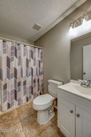 560 Staffordshire Drive, Jacksonville, FL 32225