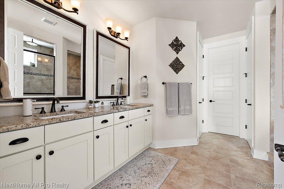 22841 Shepherds Hollow Drive, LyonCharterTownship_Oakland, MI 48178