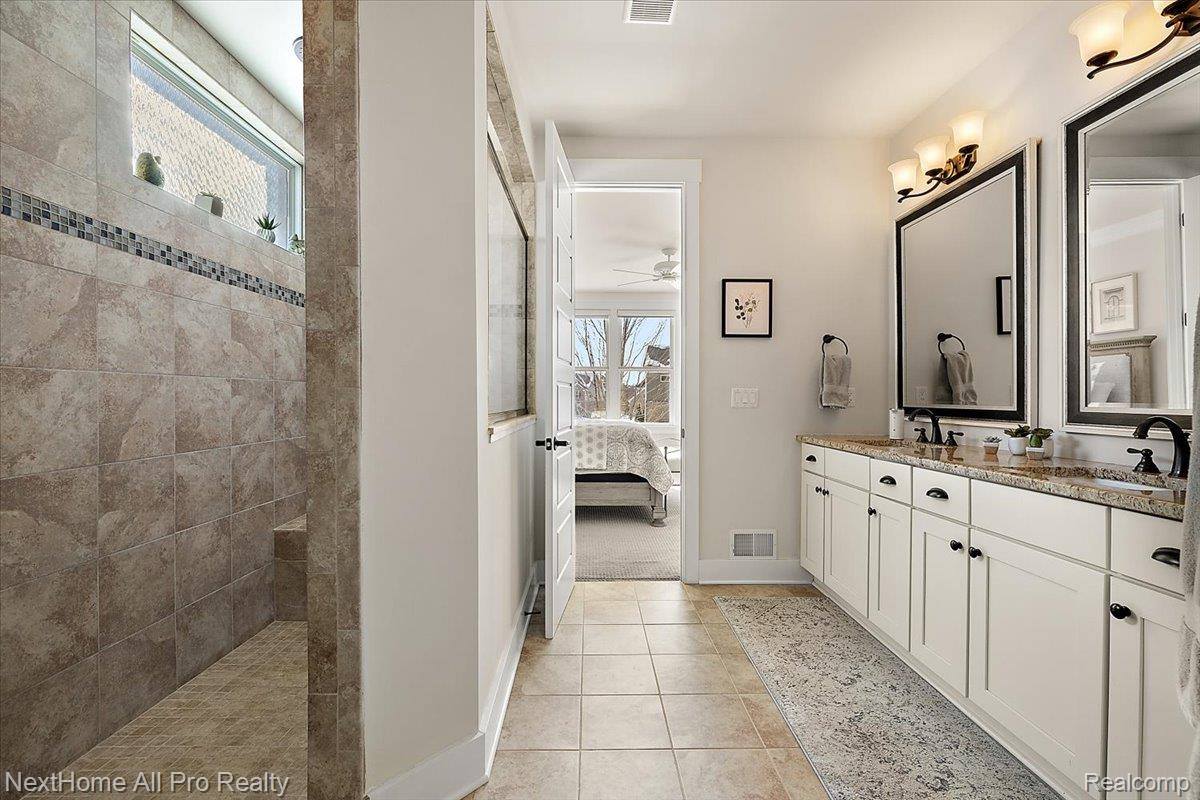 22841 Shepherds Hollow Drive, LyonCharterTownship_Oakland, MI 48178