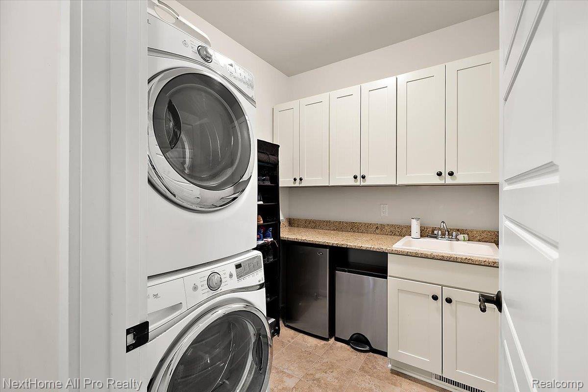 22841 Shepherds Hollow Drive, LyonCharterTownship_Oakland, MI 48178