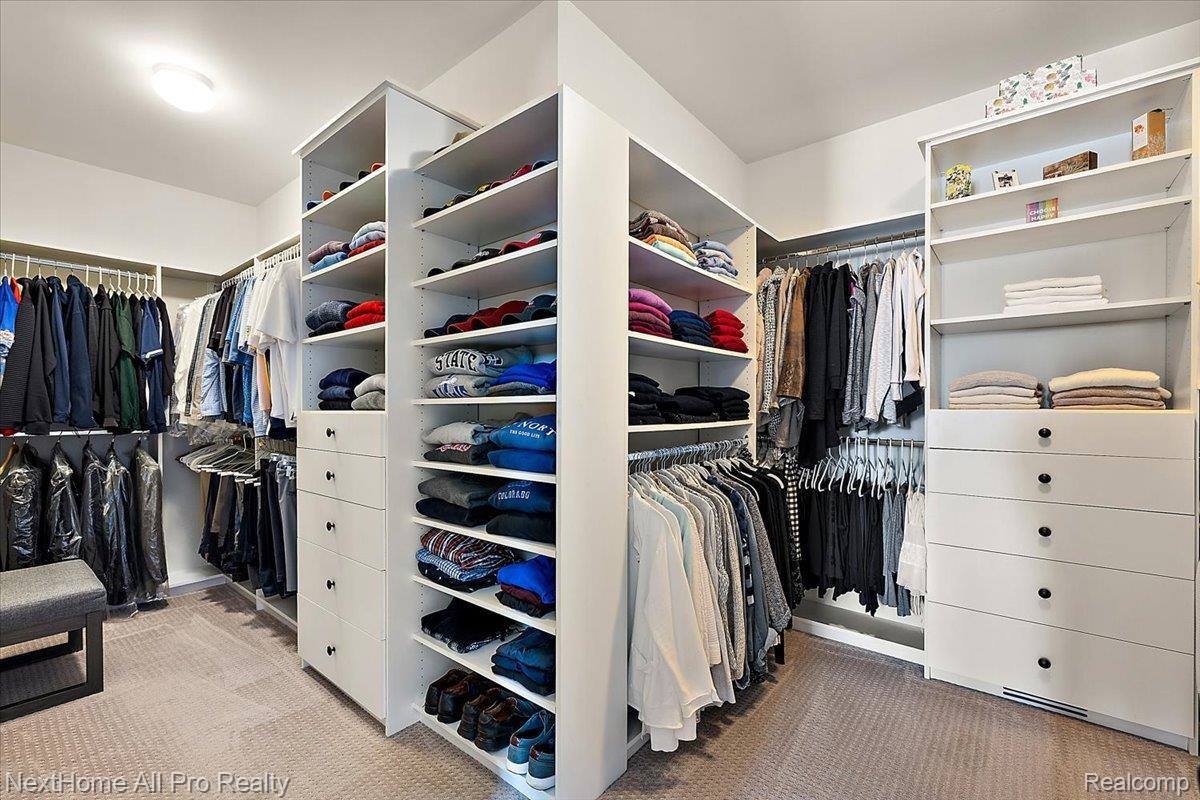 22841 Shepherds Hollow Drive, LyonCharterTownship_Oakland, MI 48178