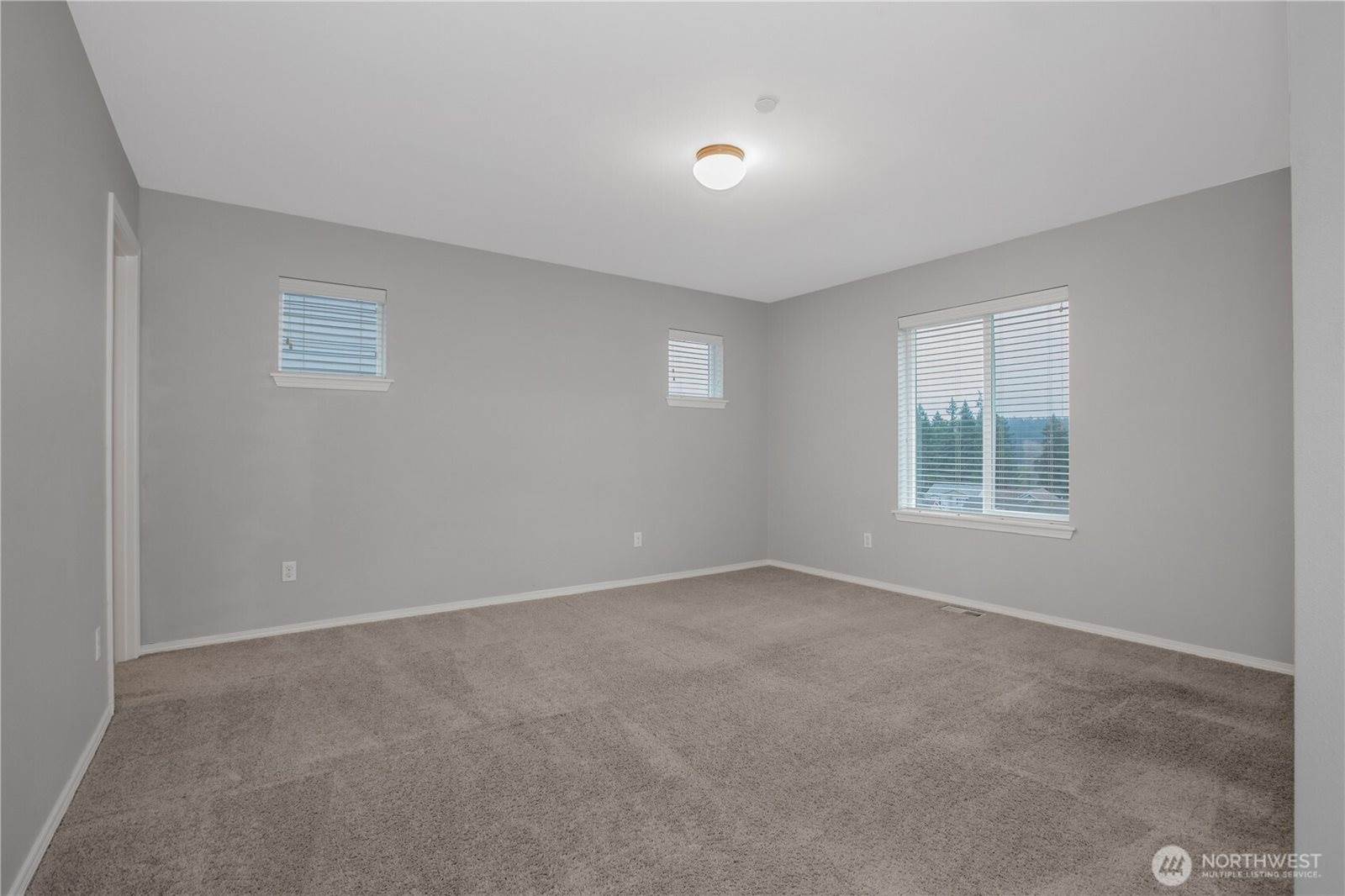 1179 Swan Loop, Dupont, WA 98327