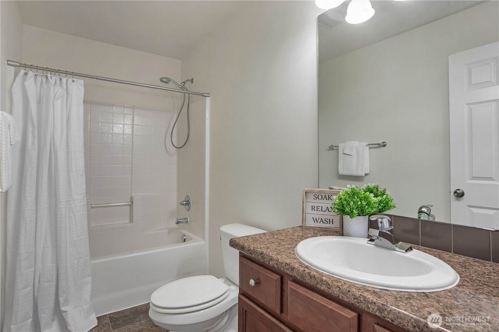1179 Swan Loop, Dupont, WA 98327