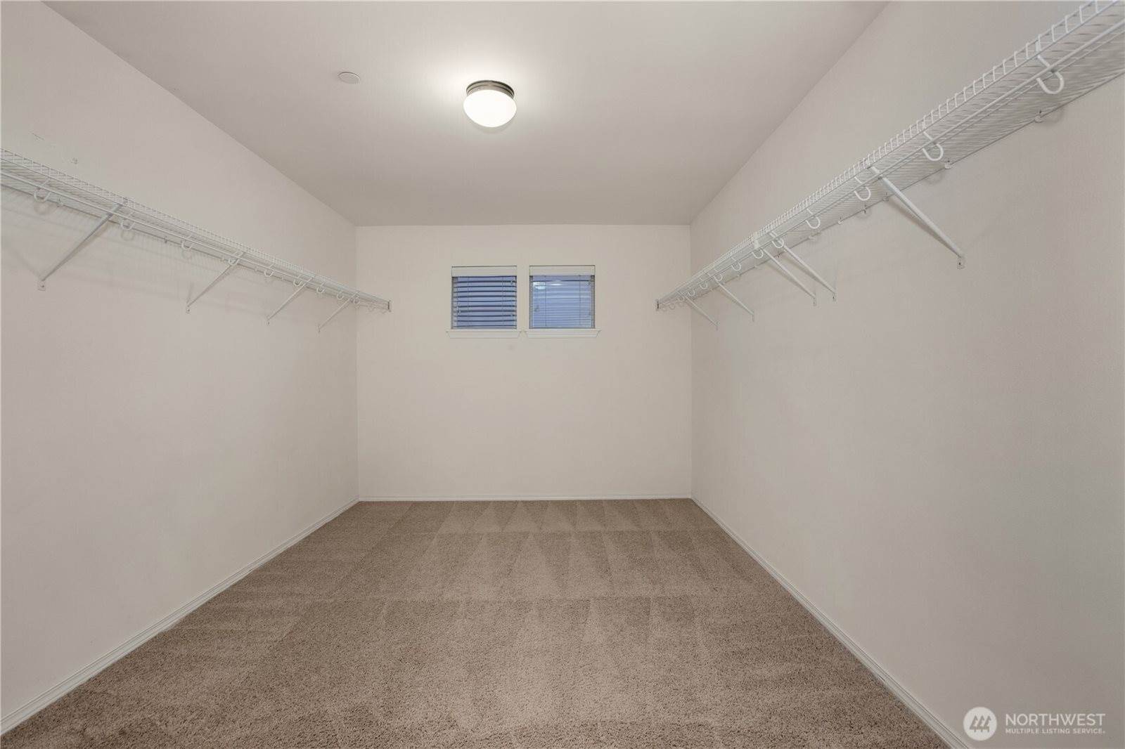 1179 Swan Loop, Dupont, WA 98327