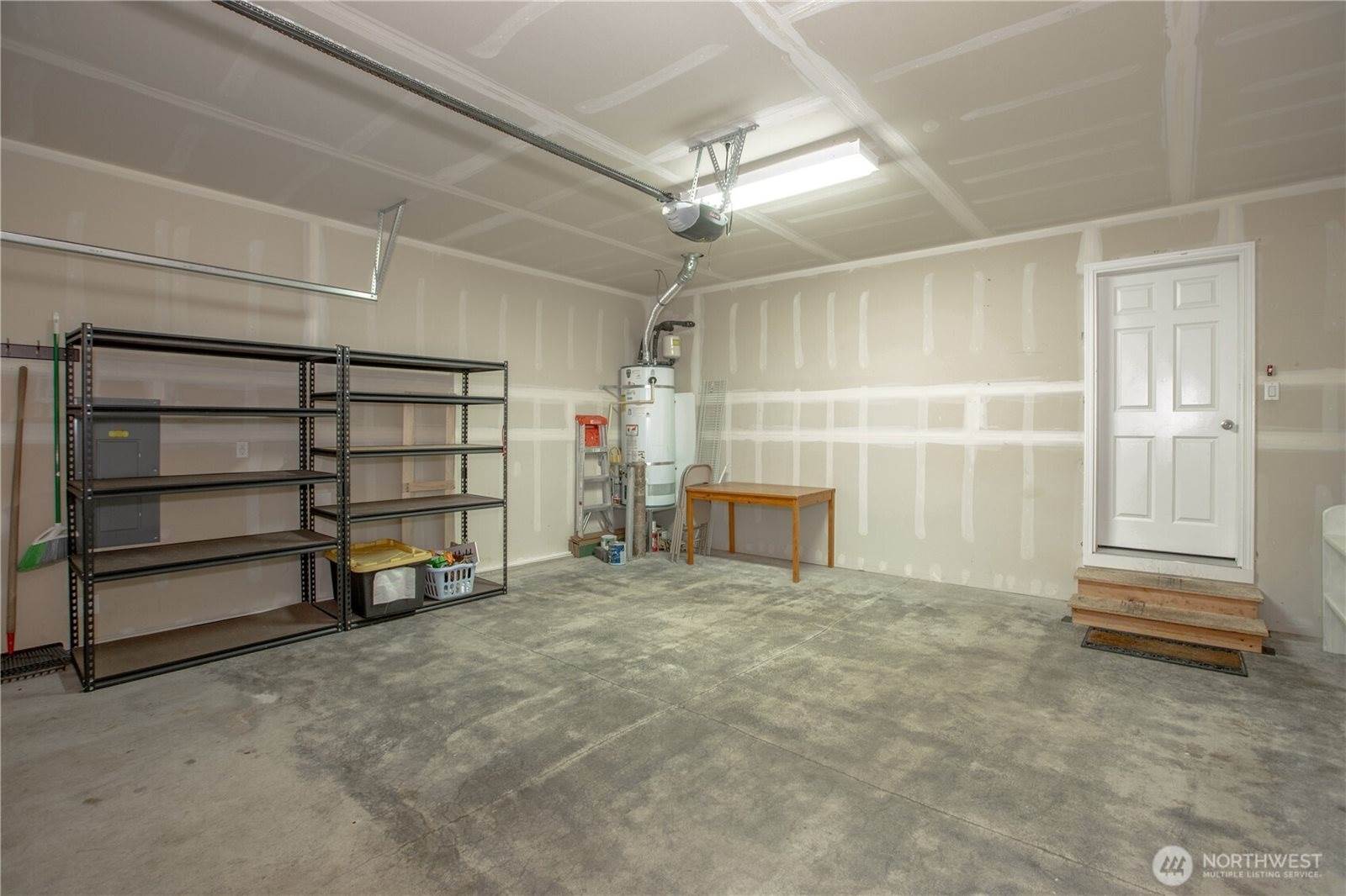 1179 Swan Loop, Dupont, WA 98327