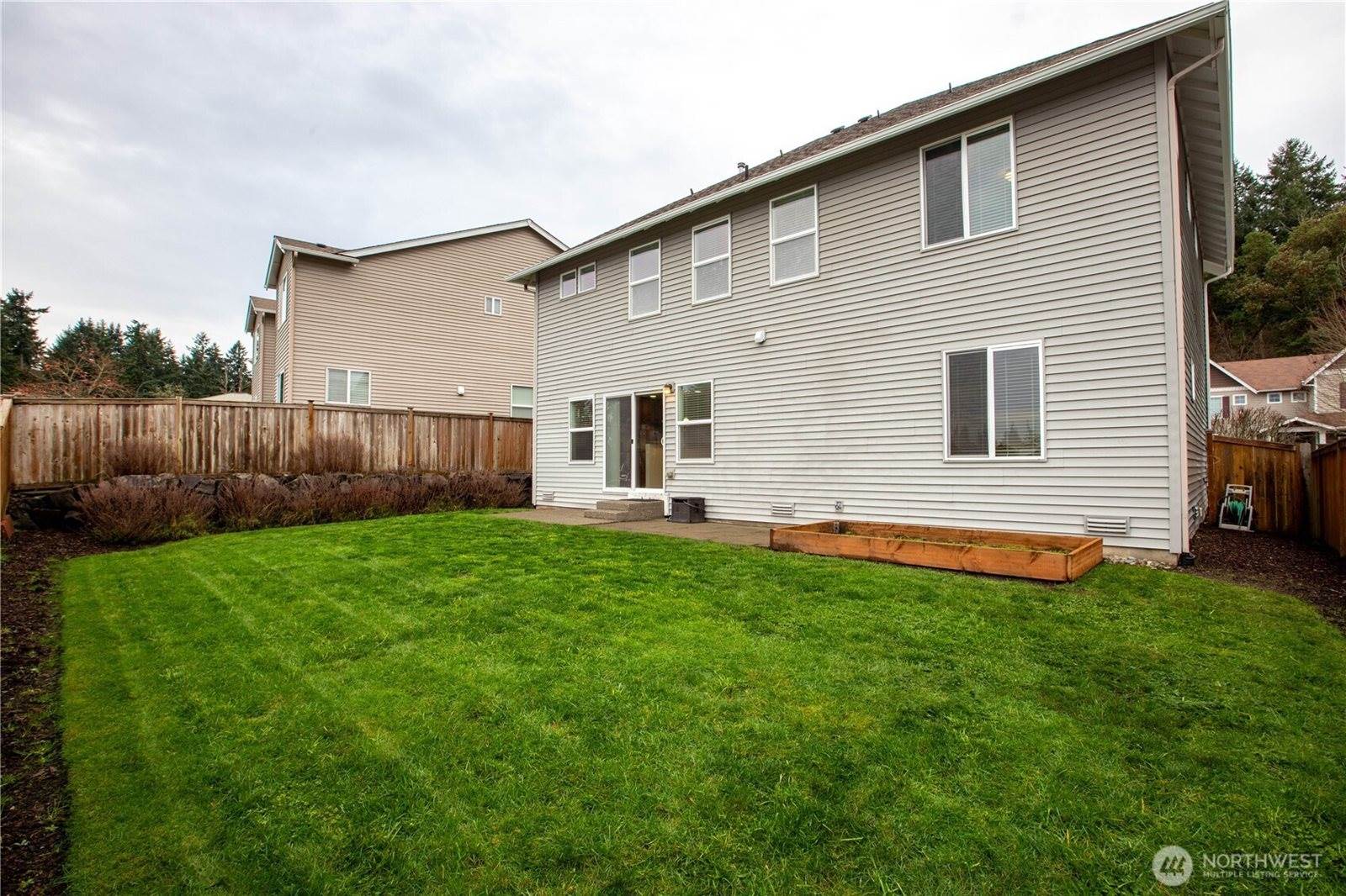 1179 Swan Loop, Dupont, WA 98327