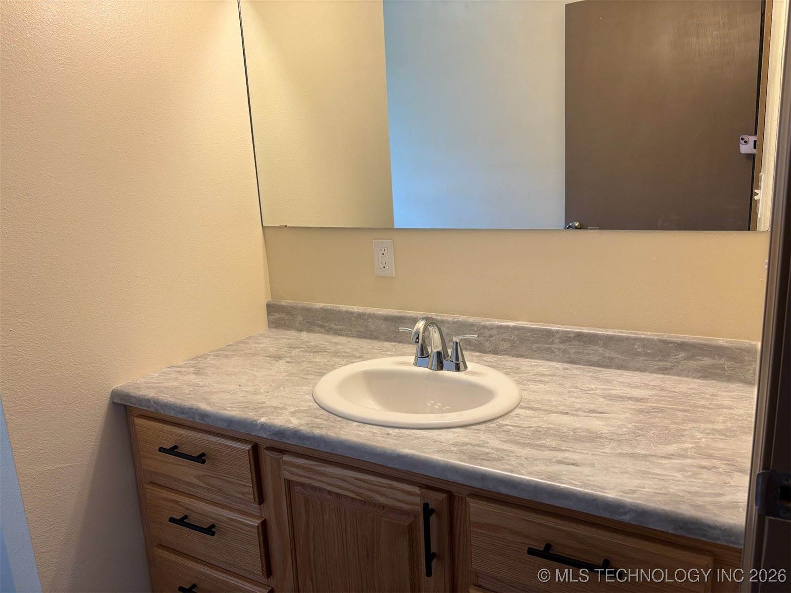 305 North 10th Street, Hartshorne, OK 74547