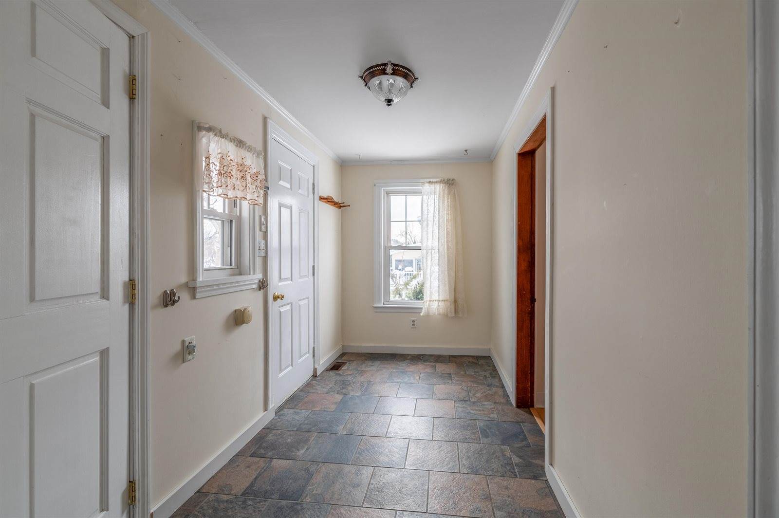 255 Fern Street, Bangor, ME 04401