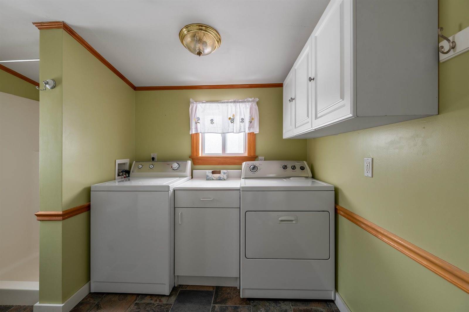 255 Fern Street, Bangor, ME 04401