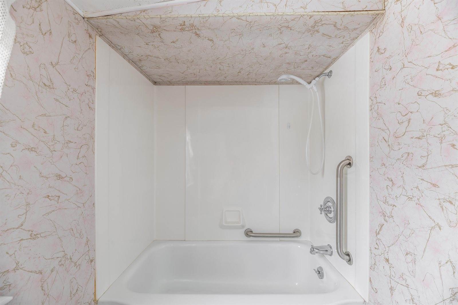 255 Fern Street, Bangor, ME 04401