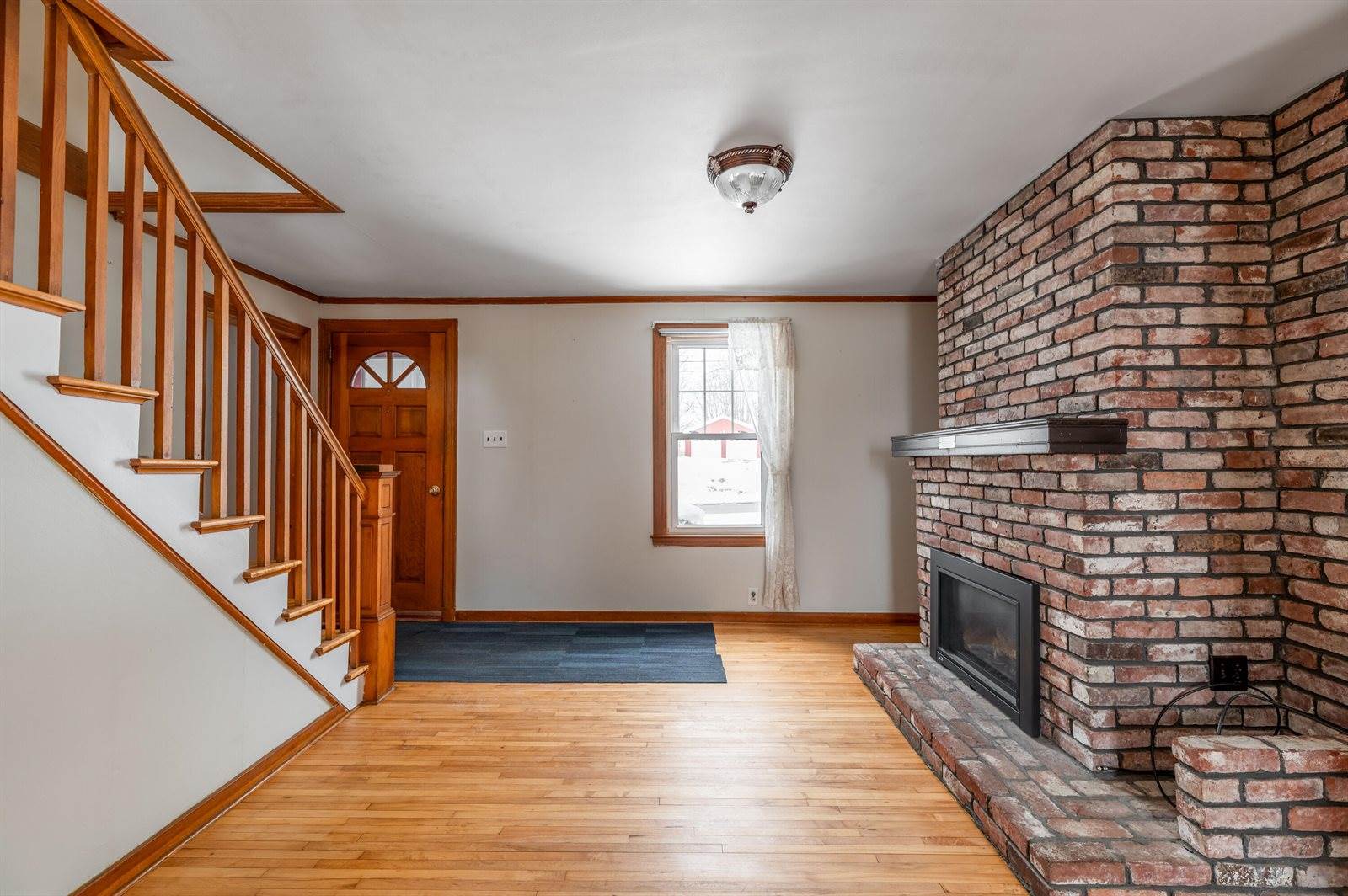 255 Fern Street, Bangor, ME 04401