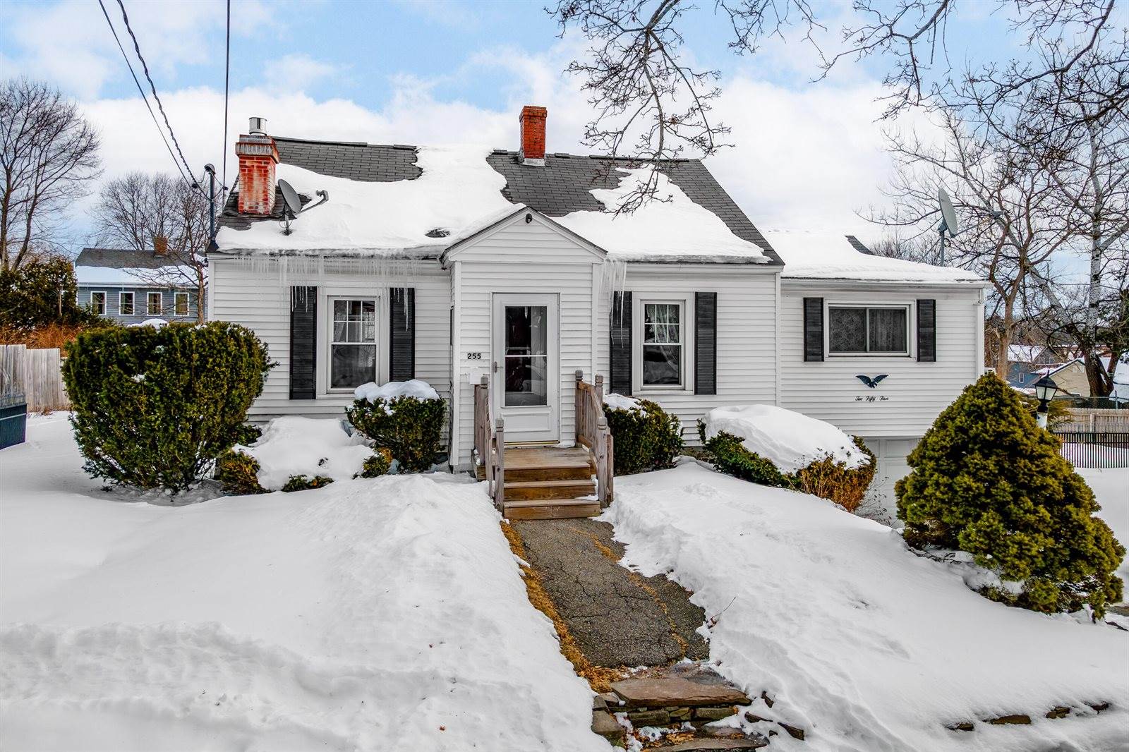 255 Fern Street, Bangor, ME 04401