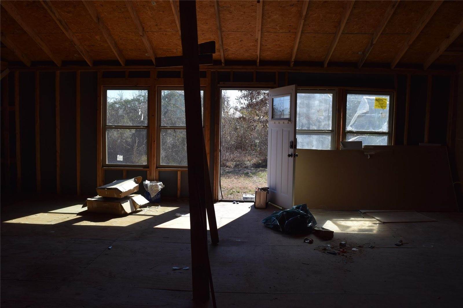 301 Road 5202, Cleveland, TX 77327