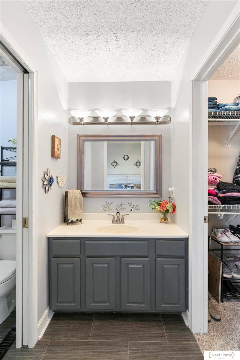 21902 Woodland Hills Circle, Eagle, NE 68347