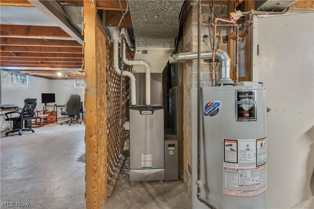 46 Ohlin Drive, New Middletown, OH 44442