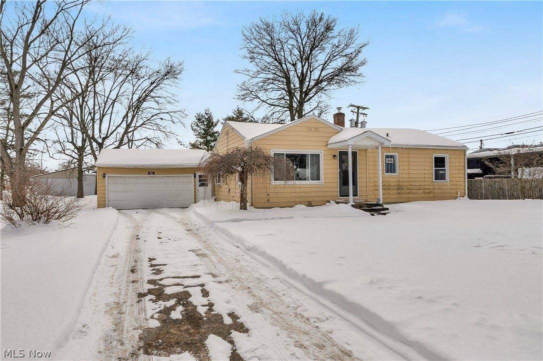 46 Ohlin Drive, New Middletown, OH 44442