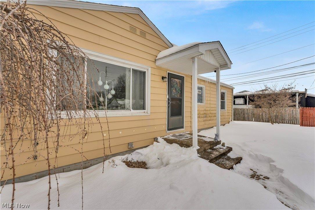 46 Ohlin Drive, New Middletown, OH 44442