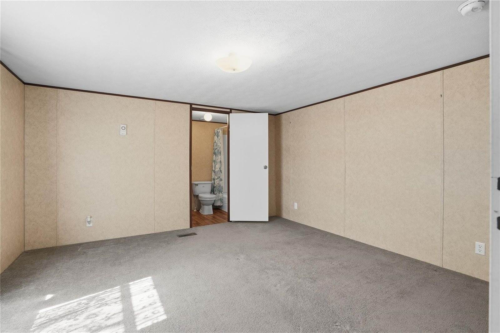 801 Genoa Red Bluff Road, Pasadena, TX 77504