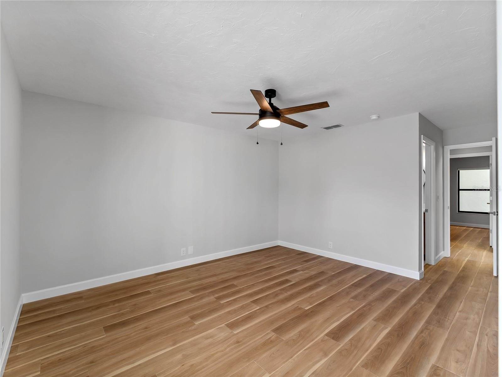 1711 Curry Avenue, Nokomis, FL 34275