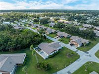 1711 Curry Avenue, Nokomis, FL 34275