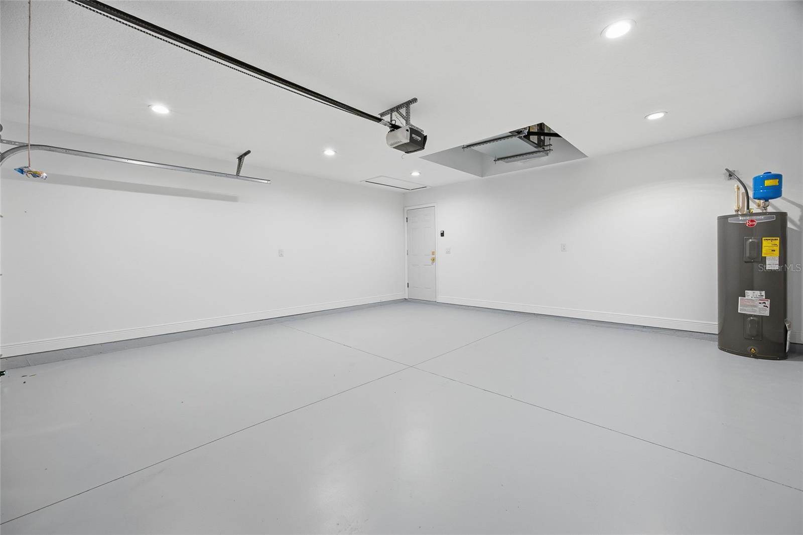 8 Spring Loop Court, Ocala, FL 34472