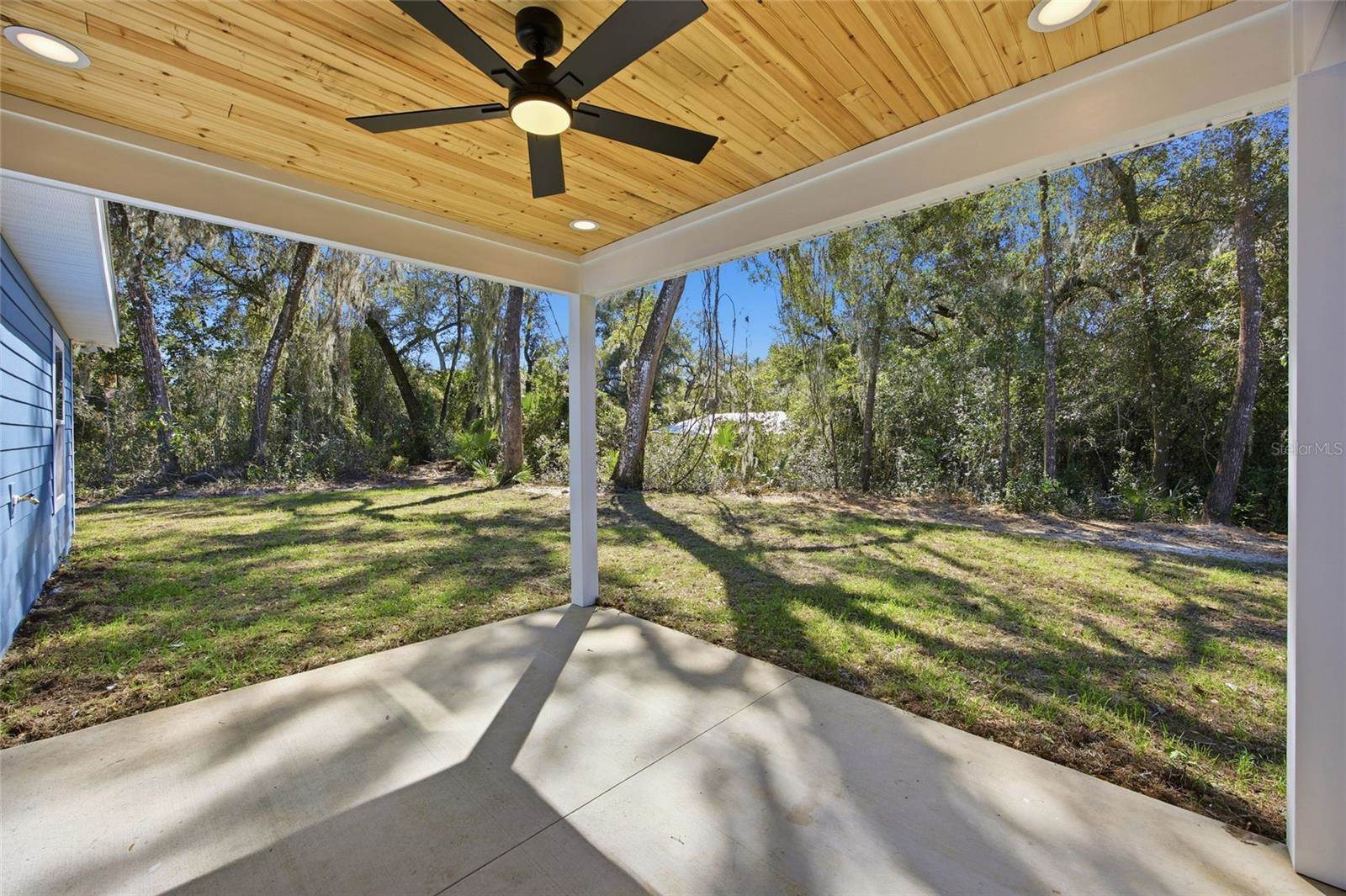 8 Spring Loop Court, Ocala, FL 34472