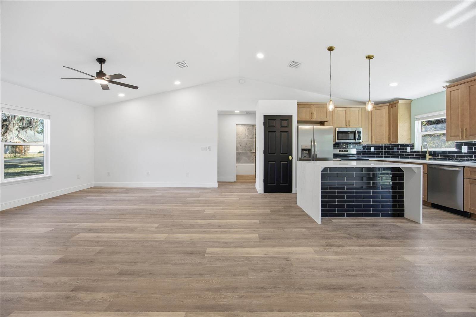 8 Spring Loop Court, Ocala, FL 34472