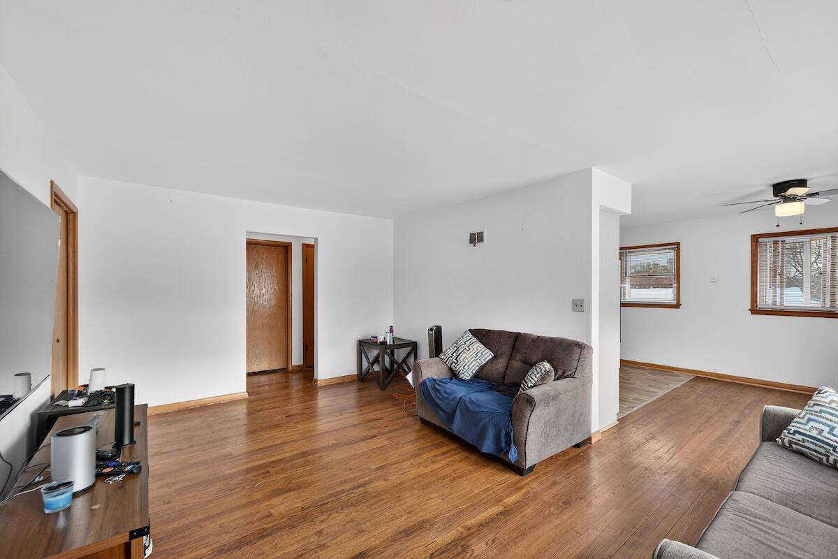 9118 West Grantosa Dr, Milwaukee, WI 53225