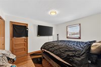 9118 West Grantosa Dr, Milwaukee, WI 53225