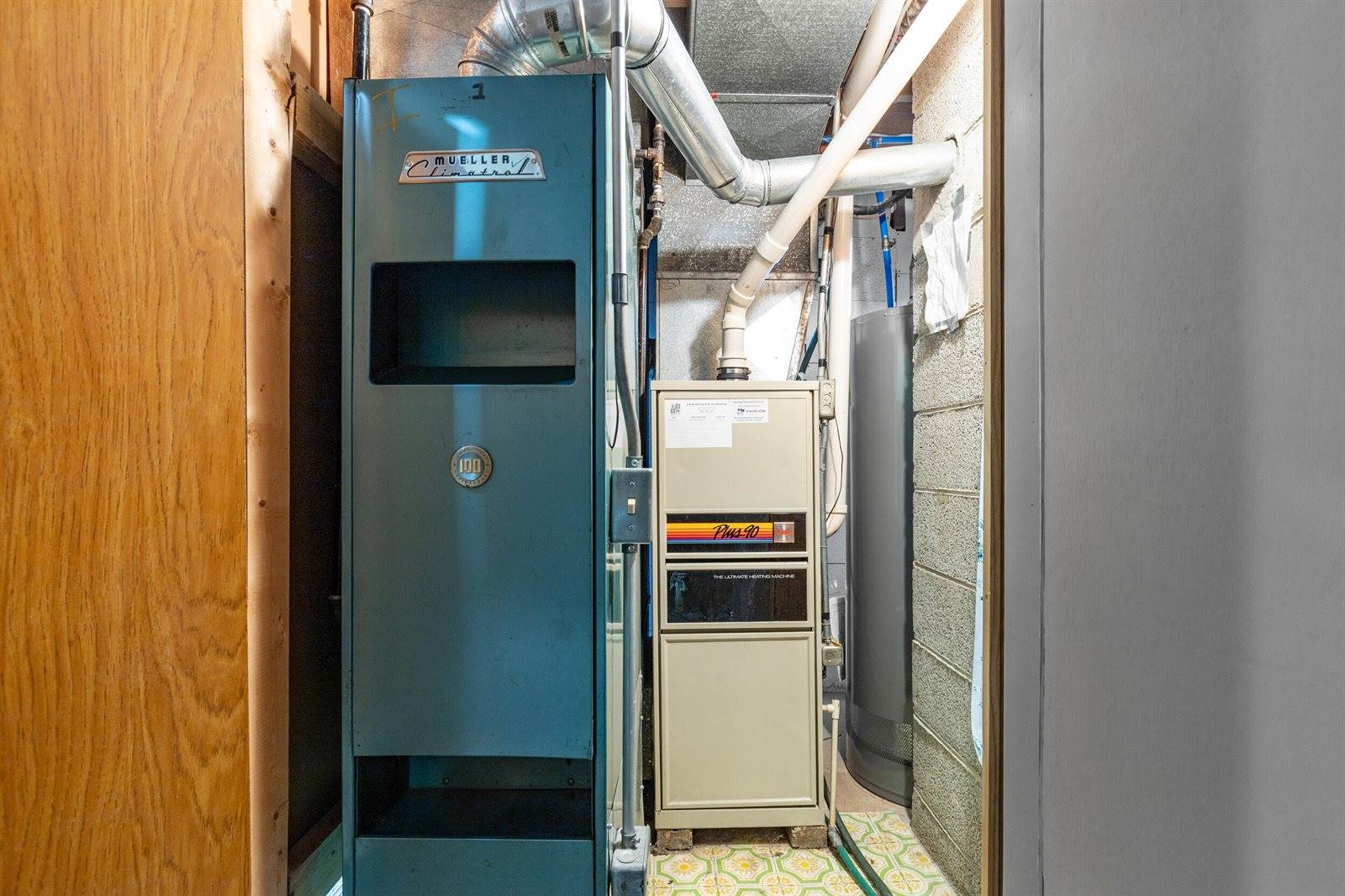 1608 West Whitaker Ave, Milwaukee, WI 53221