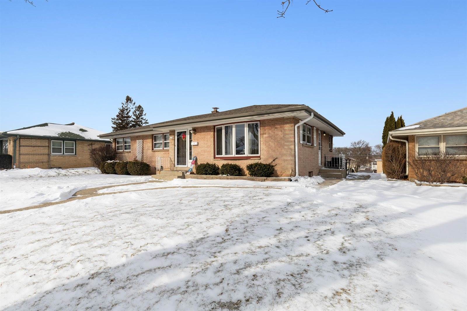 1608 West Whitaker Ave, Milwaukee, WI 53221