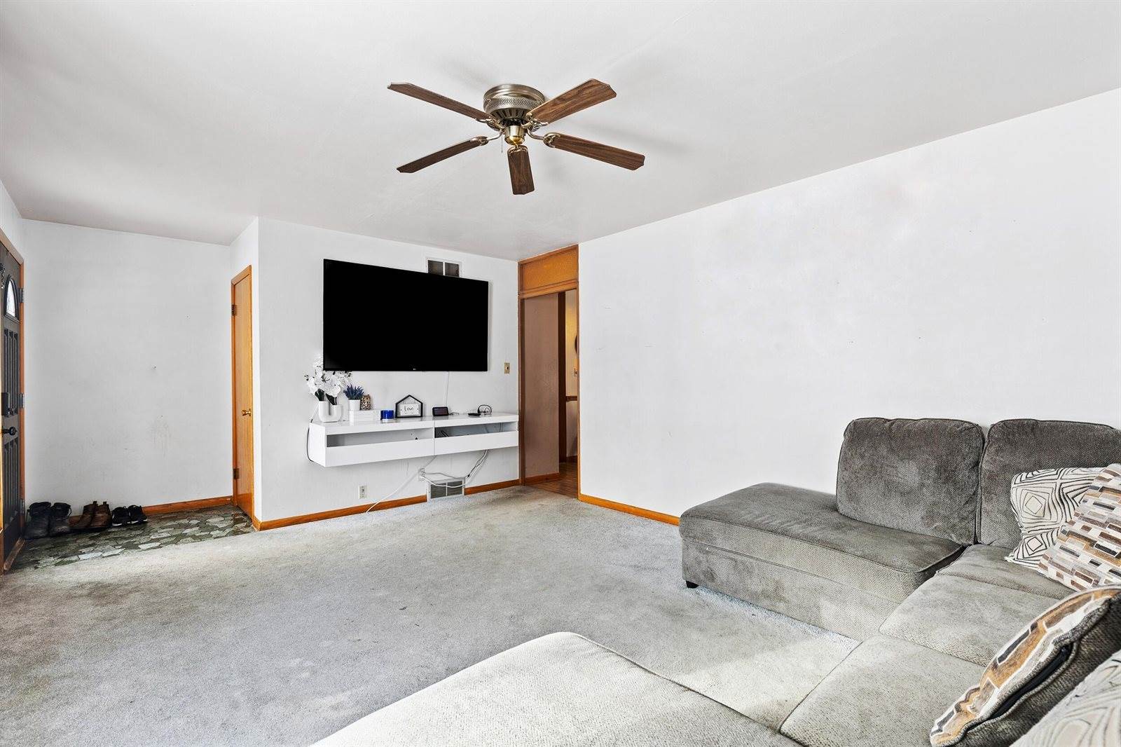 1608 West Whitaker Ave, Milwaukee, WI 53221