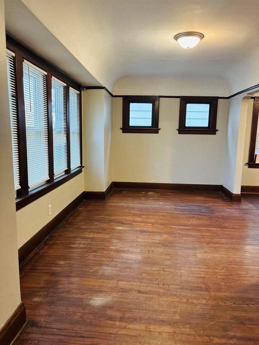 3157 North 15th St, Milwaukee, WI 53206