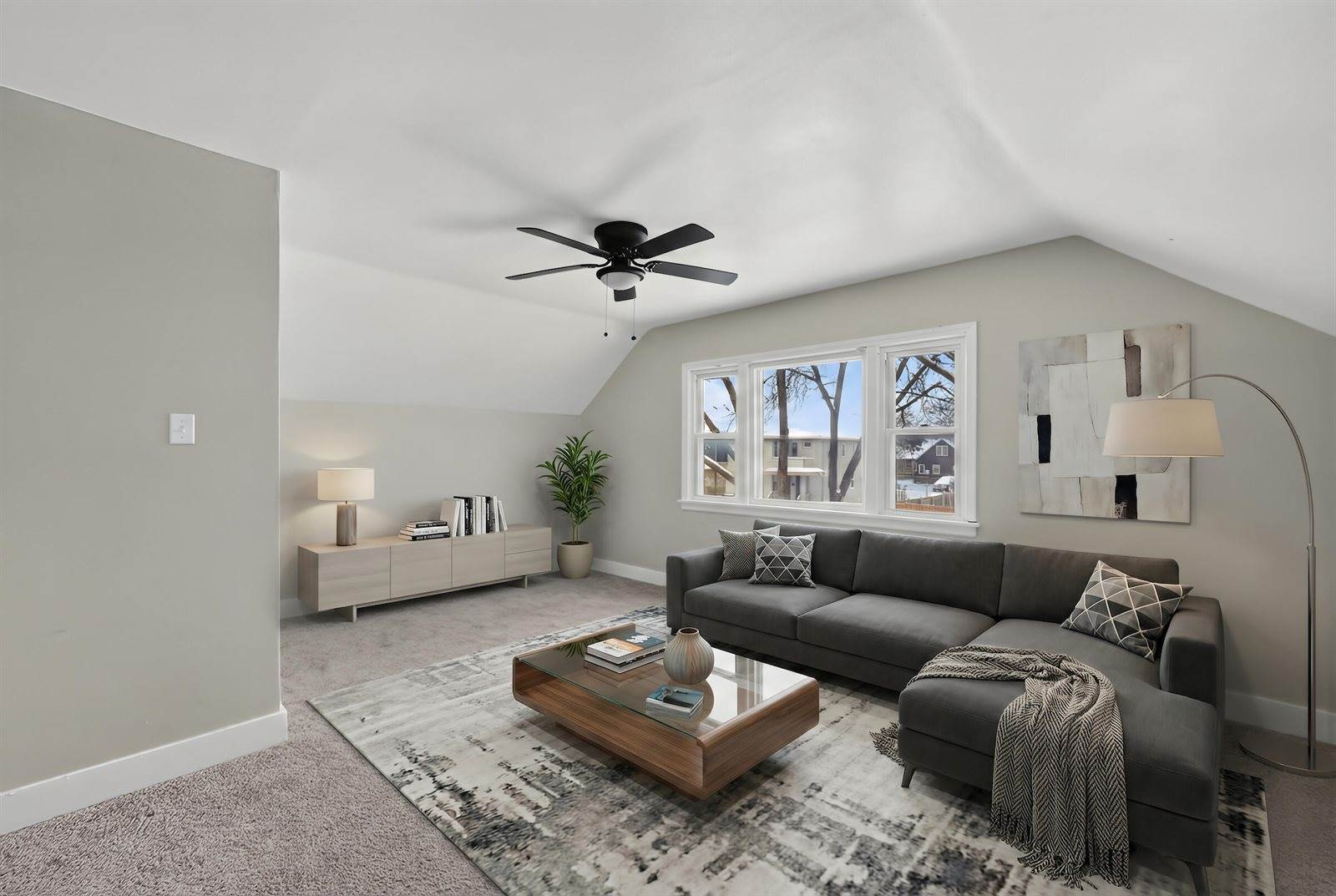 2956 North 44TH St, Milwaukee, WI 53210