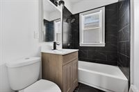 2956 North 44TH St, Milwaukee, WI 53210