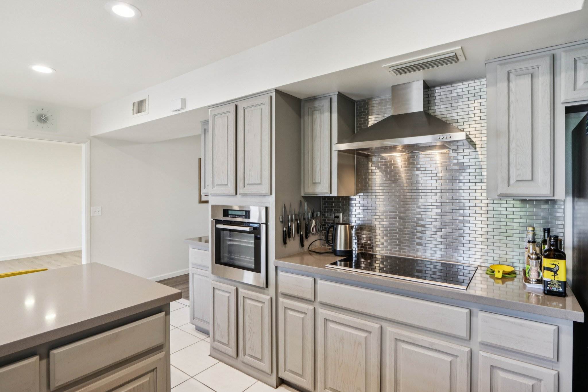 10049 N 25TH Place, Phoenix, AZ 85028