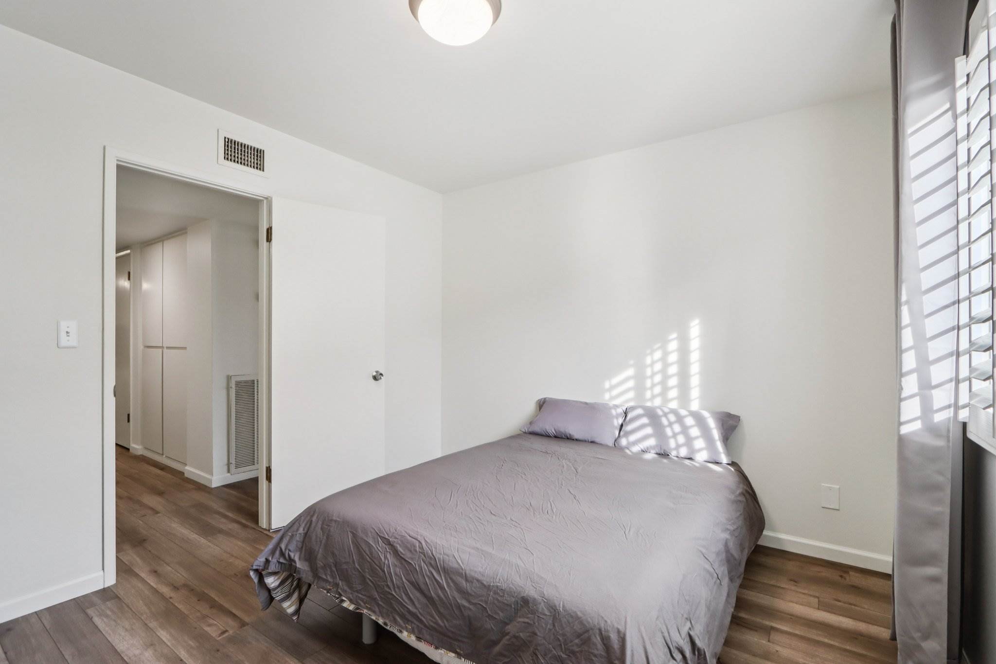 10049 N 25TH Place, Phoenix, AZ 85028