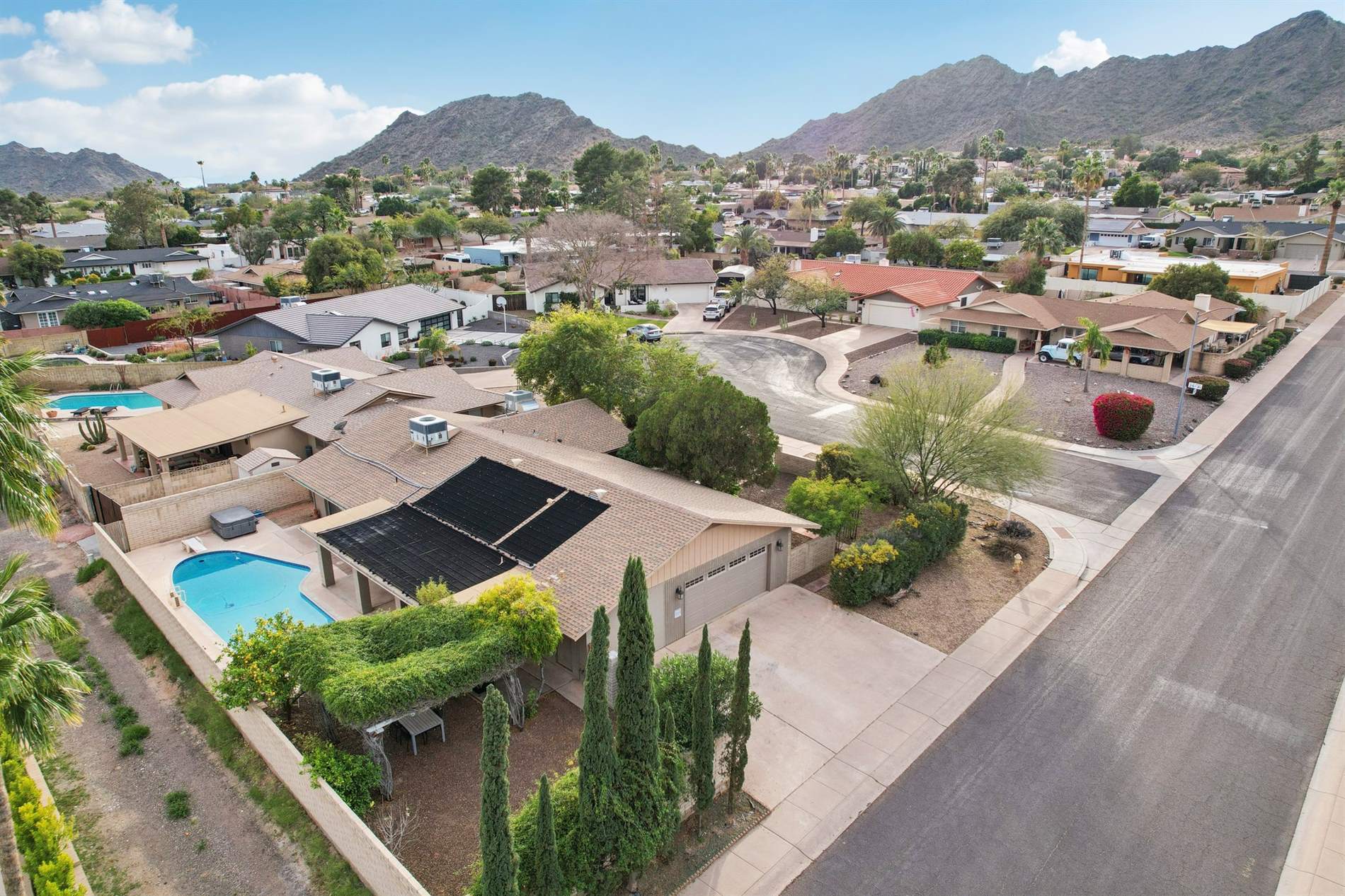 10049 N 25TH Place, Phoenix, AZ 85028