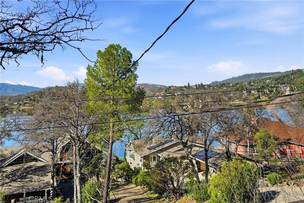 19246 North Shore Court, Hidden Valley Lake, CA 95467